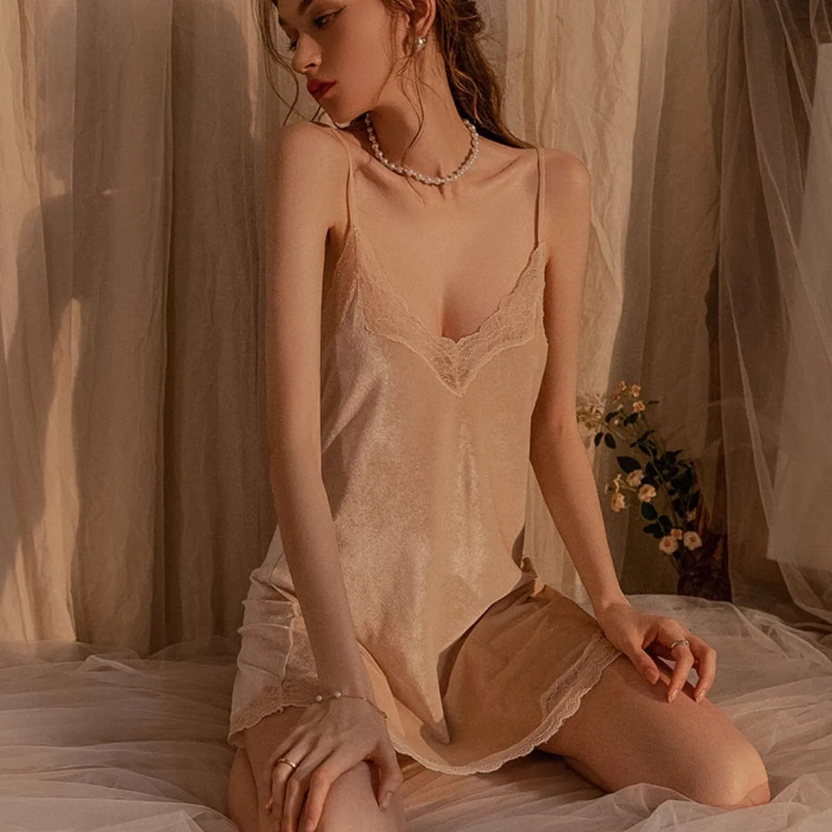Alisha velvet slip