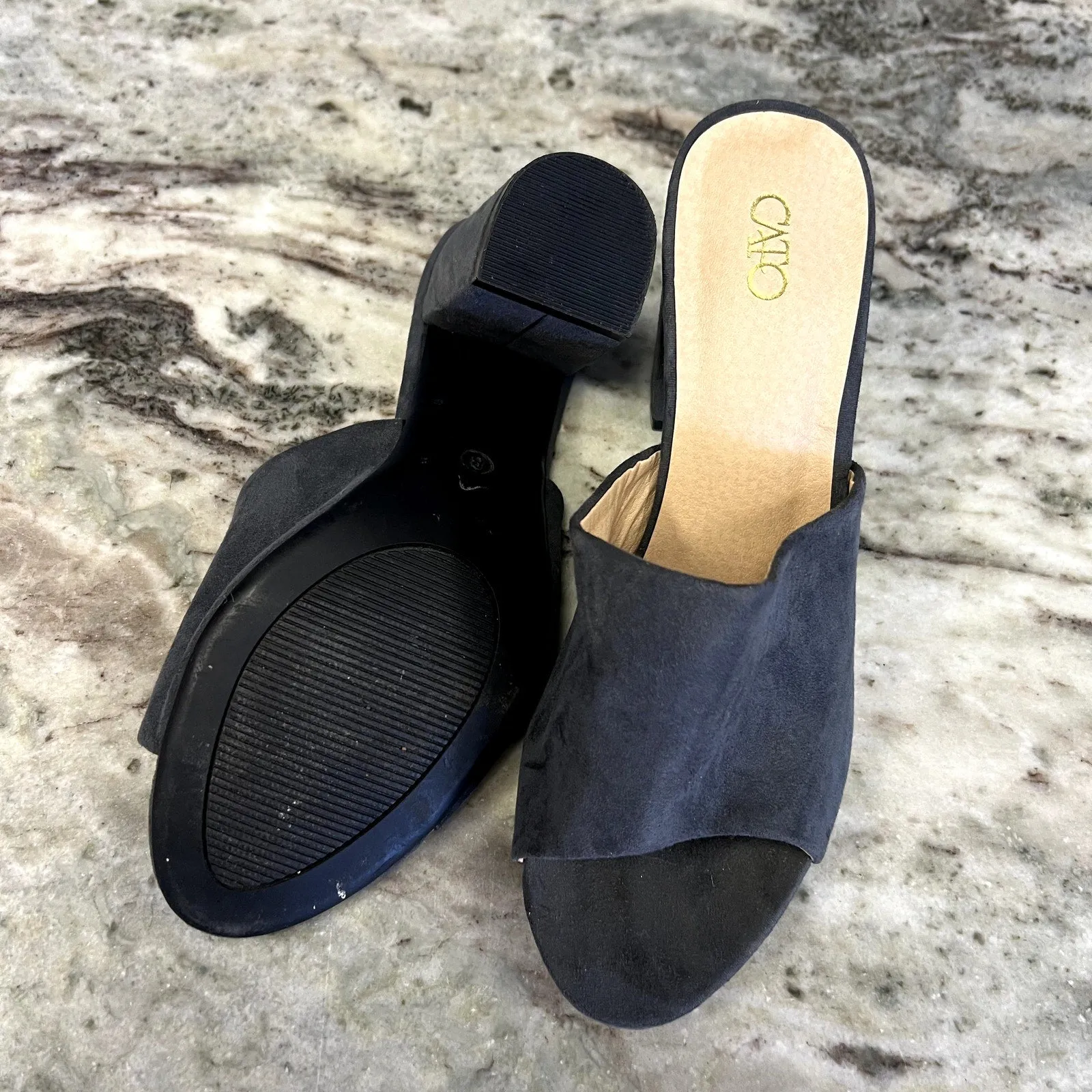 Cato Women's Gray Suede Platform Block Open Toe Heels Size 8