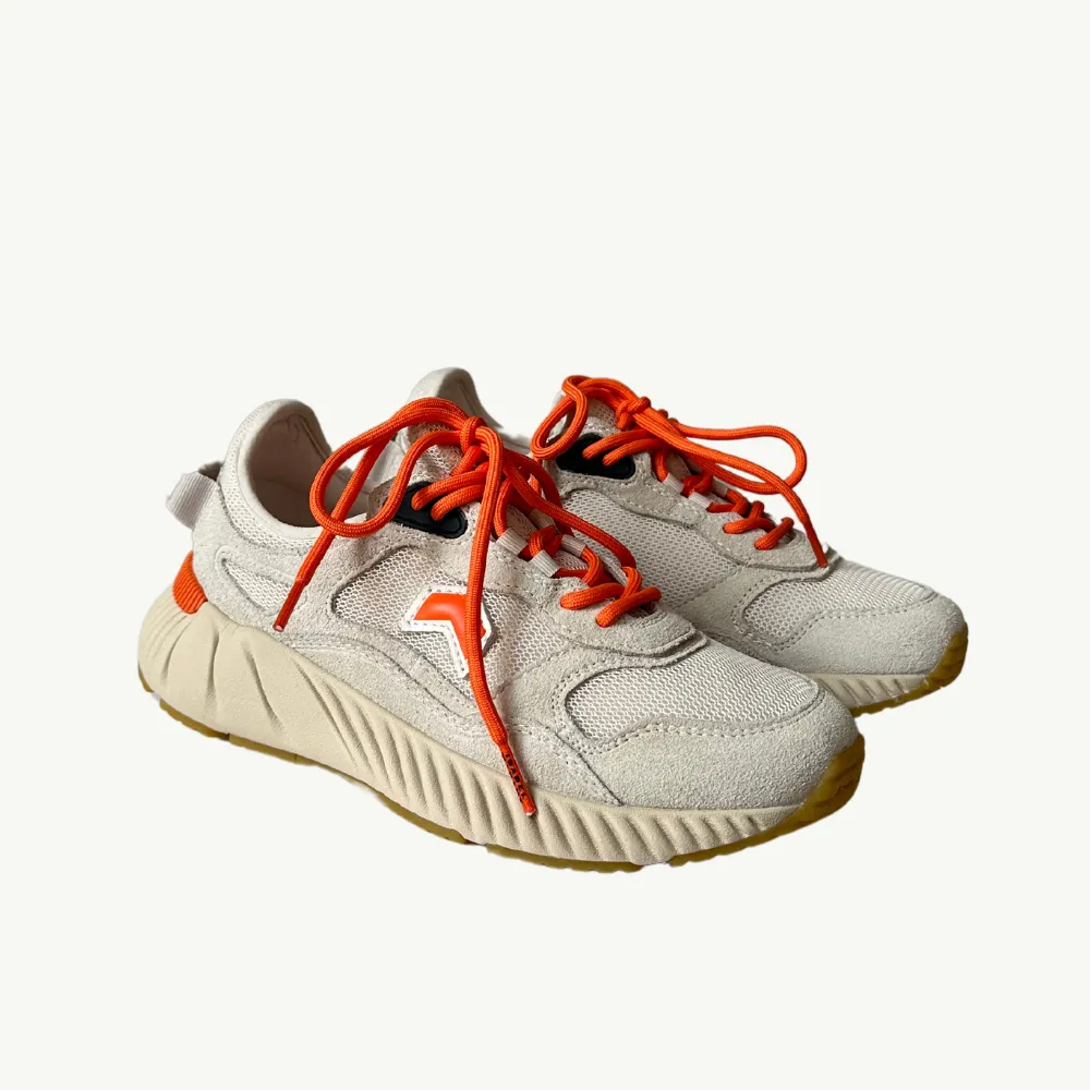 Isabel Marant Ewie Sneakers - Ecru/Orange