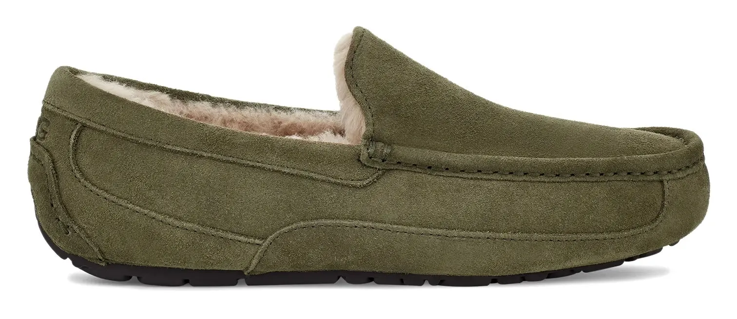 Mens UGG Ascot (Suede)  Classic Moc-Toe Slipper with Indoor/Outdoor Comfort