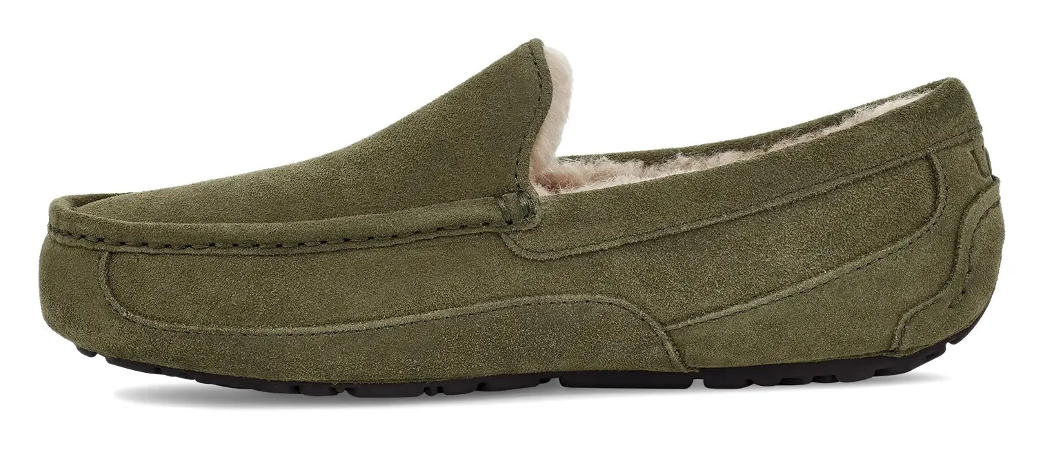 Mens UGG Ascot (Suede)  Classic Moc-Toe Slipper with Indoor/Outdoor Comfort