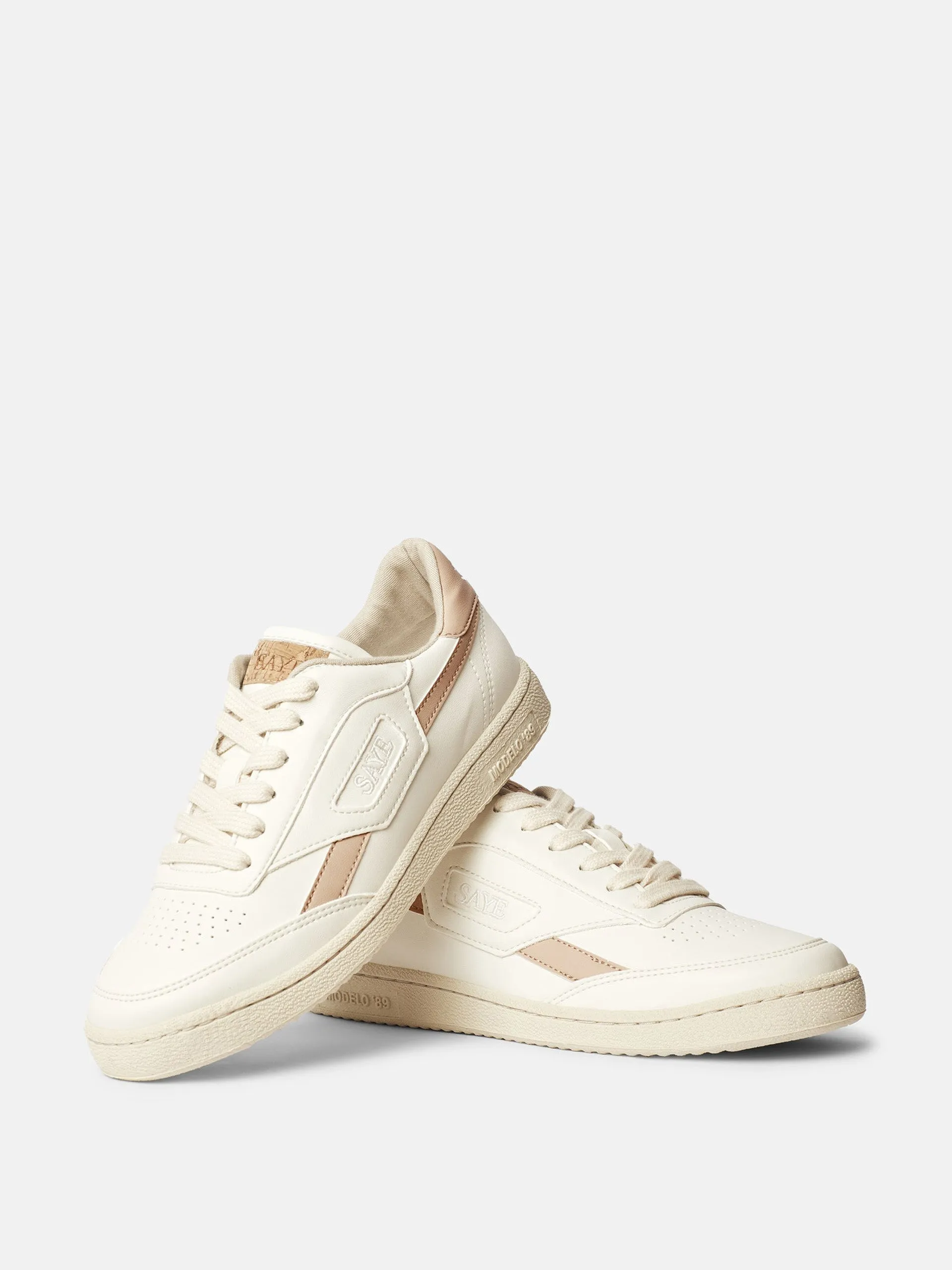 Modelo '89 trainer in beige
