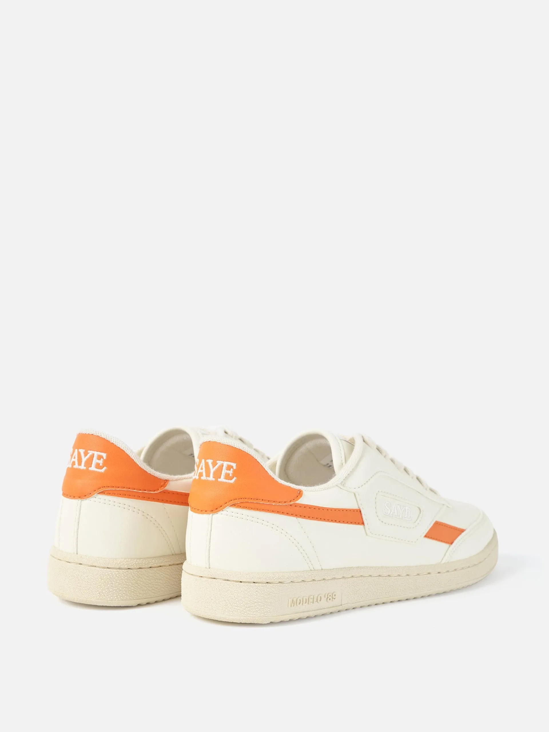 Modelo '89 trainer in Naranja